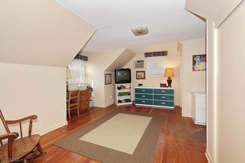 296 Summit Rd, Mountainside, NJ 07092 photo 14