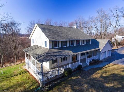 420 Pine Stone Dr, Hampton, NJ 08827 photo 2