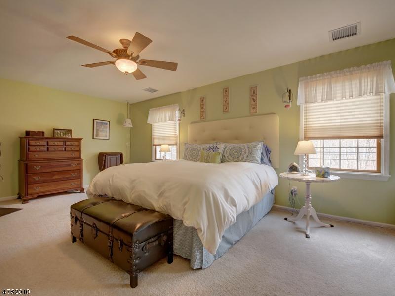  658 Ramapo Valley Rd, Oakland, NJ 07436 photo 12