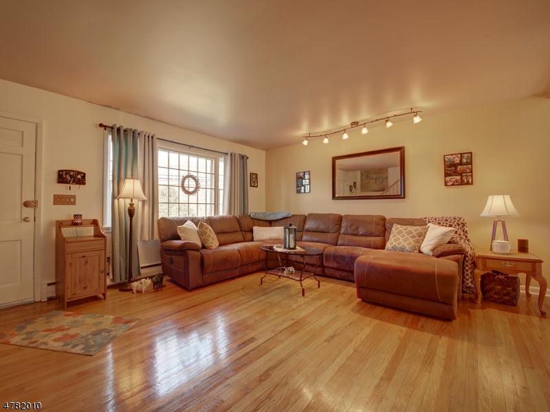  658 Ramapo Valley Rd, Oakland, NJ 07436 photo 3