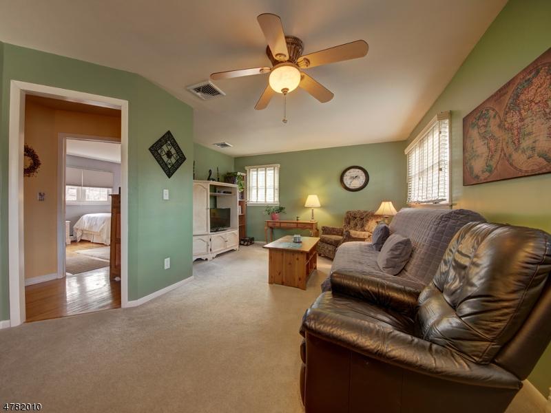  658 Ramapo Valley Rd, Oakland, NJ 07436 photo 10