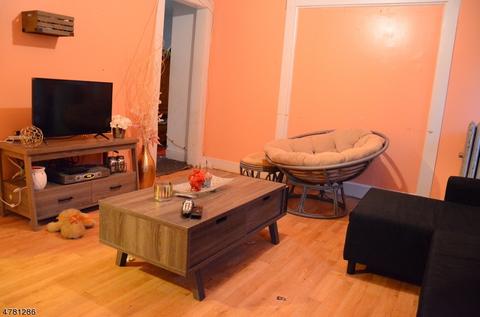 652 W Front St, Plainfield, NJ 07063 photo 3