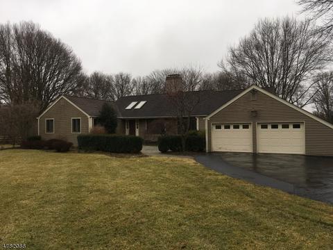 2 Yardley Pl, Mendham, NJ 07945 photo 2