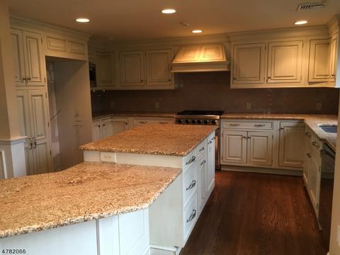 2 Yardley Pl, Mendham, NJ 07945 photo 4