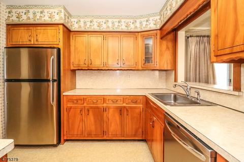 29 Becker Rd, Springfield, NJ 07081 photo 9