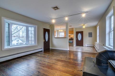 60 Brooklyn Rd, Stanhope, NJ 07874 photo 3