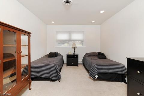 110 Herrick Rd, Wayne, NJ 07470 photo 12