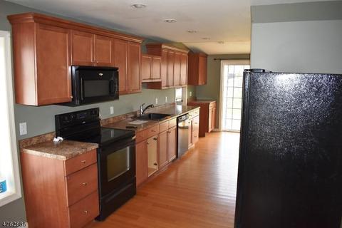 111 Maple Ave, Hackettstown, NJ 07840 photo 4