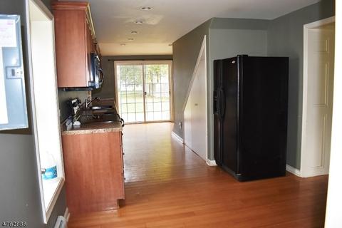 111 Maple Ave, Hackettstown, NJ 07840 photo 3