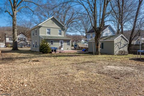 120 Jackson St, Haskell, NJ 07420 photo 2