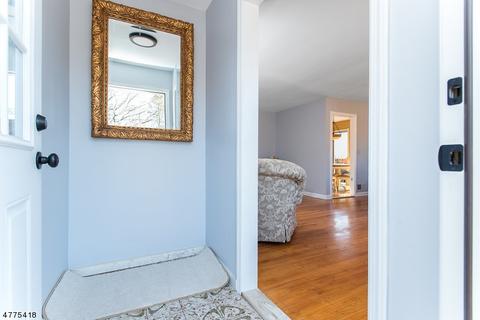 70 Baltusrol Rd, Summit, NJ 07901 photo 2