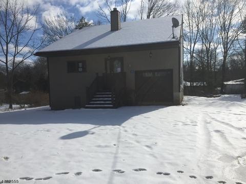 30 Vasa Dr, Hackettstown, NJ 07840 photo 1