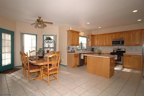 5 Michael Dr, Hackettstown, NJ 07840 photo 8