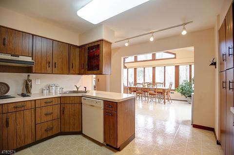 16 Highlands Ave, Springfield, NJ 07081 photo 6