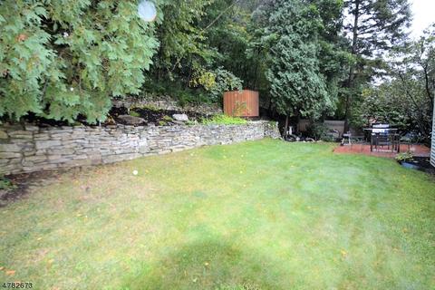 94 Highview Ter, Dover, NJ 07801 photo 4