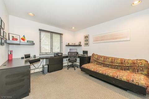 7 Woods End Ct, Wayne, NJ 07470 photo 8