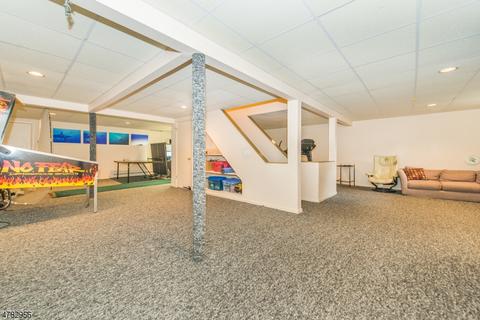 7 Woods End Ct, Wayne, NJ 07470 photo 17
