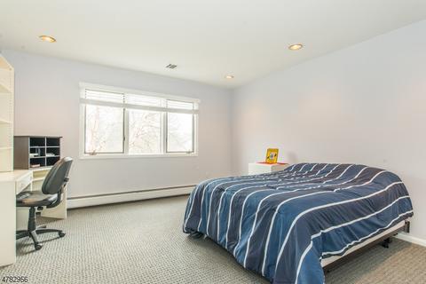 7 Woods End Ct, Wayne, NJ 07470 photo 12