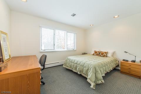 7 Woods End Ct, Wayne, NJ 07470 photo 14