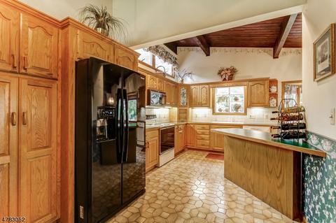 743 Indian Rd, Wayne, NJ 07470 photo 10