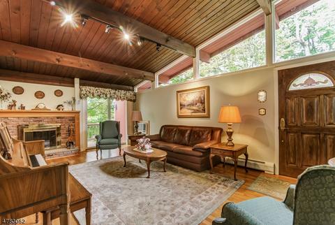 743 Indian Rd, Wayne, NJ 07470 photo 3