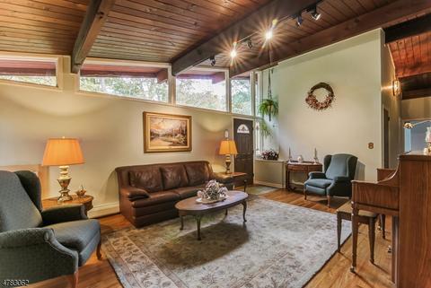 743 Indian Rd, Wayne, NJ 07470 photo 5