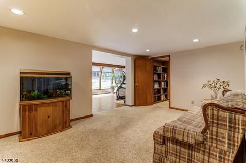 743 Indian Rd, Wayne, NJ 07470 photo 17