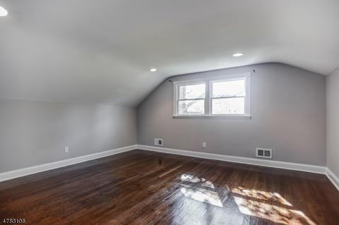 49 Mohawk Dr, Springfield, NJ 07081 photo 15