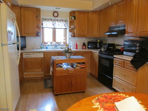 25 Toquet St, Haskell, NJ 07420 photo 7