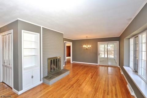 19 Colonial Rd, Brookside, NJ 07926 photo 3