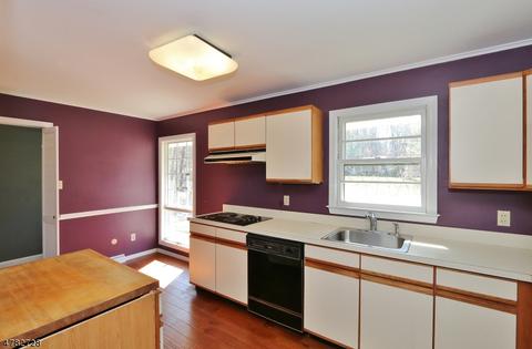 19 Colonial Rd, Brookside, NJ 07926 photo 8