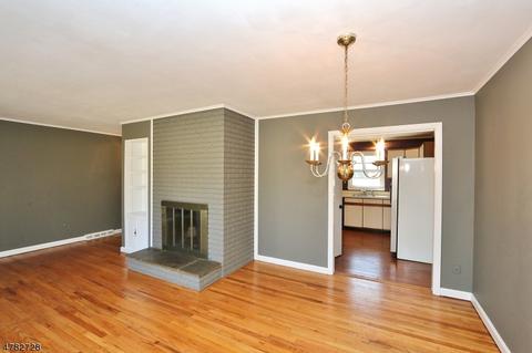 19 Colonial Rd, Brookside, NJ 07926 photo 2