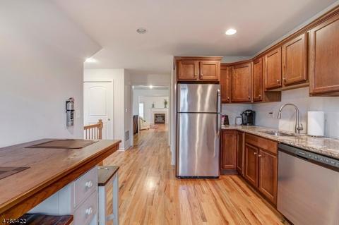 28 Wanamaker Ave, Waldwick, NJ 07463 photo 10