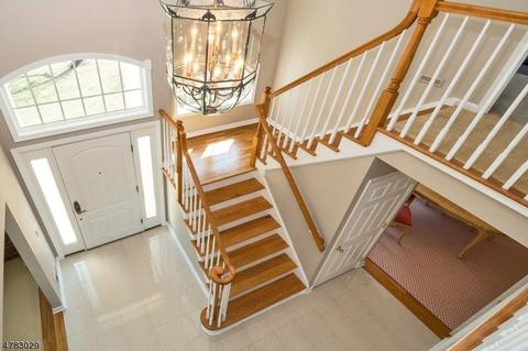 12 Barnstable Rd, Berkeley Heights, NJ 07922 photo 4