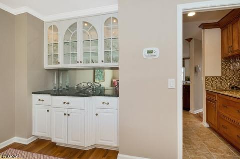 12 Barnstable Rd, Berkeley Heights, NJ 07922 photo 8