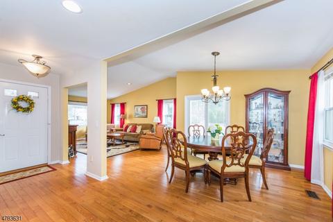 116 Bunker Hill Rd, Wayne, NJ 07470 photo 3