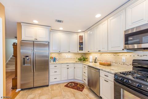 116 Bunker Hill Rd, Wayne, NJ 07470 photo 8