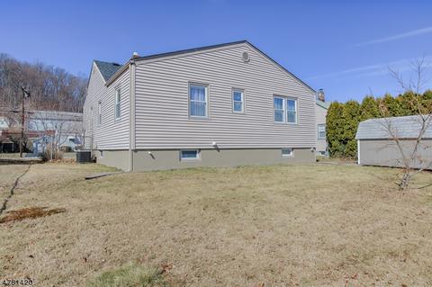 30 Watson Dr, Dover, NJ 07801 photo 17