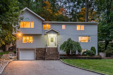 335 Pines Lake Dr, Wayne, NJ 07470 photo 1