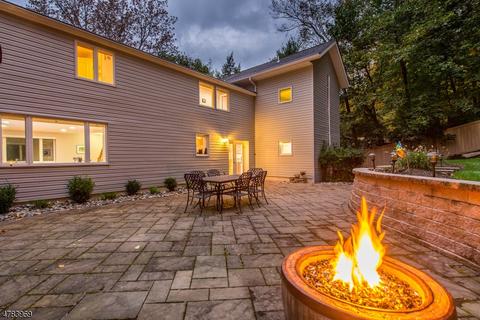 335 Pines Lake Dr, Wayne, NJ 07470 photo 9