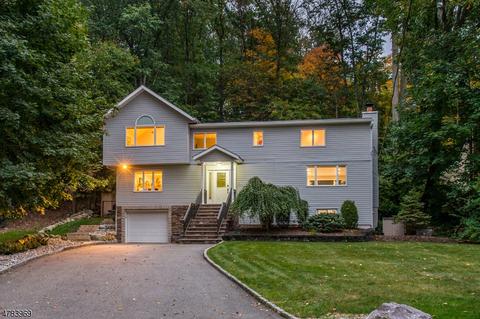 335 Pines Lake Dr, Wayne, NJ 07470 photo 2
