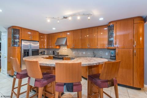 335 Pines Lake Dr, Wayne, NJ 07470 photo 15