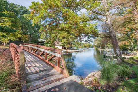 335 Pines Lake Dr, Wayne, NJ 07470 photo 7
