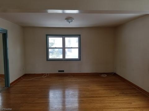 55 Diven St, Springfield, NJ 07081 photo 4
