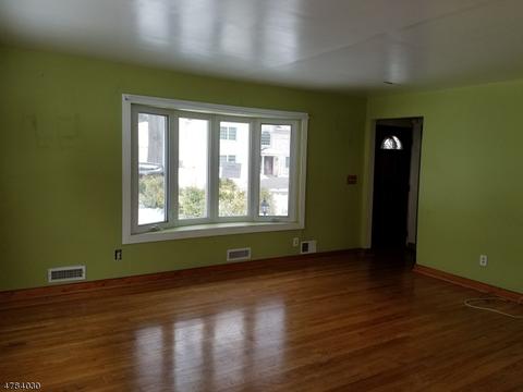 55 Diven St, Springfield, NJ 07081 photo 3