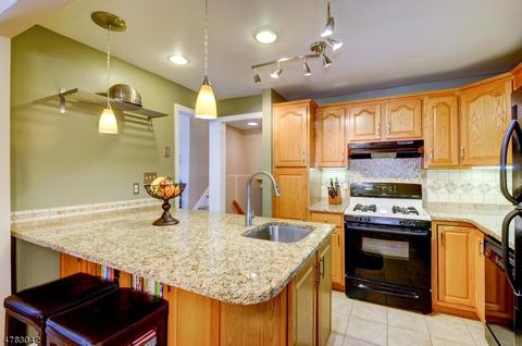 21 Taylor St, Dover, NJ 07801 photo 8