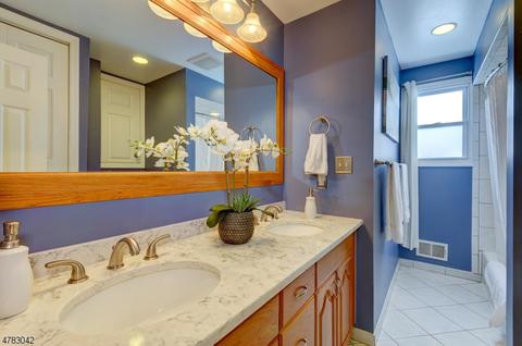 21 Taylor St, Dover, NJ 07801 photo 16
