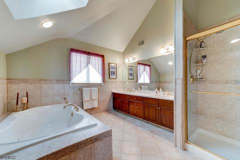 9 Jenny Ln, Wayne, NJ 07470 photo 20
