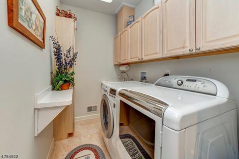 9 Jenny Ln, Wayne, NJ 07470 photo 16