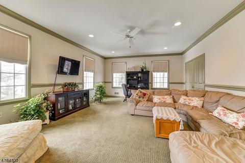 9 Jenny Ln, Wayne, NJ 07470 photo 14